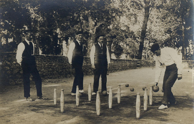 Imagen de 1917. De izquierda a derecha, José Gómez, Federico (Ico) Mallavia, Juan Antonio Rodríguez y Emilio Fernández (El Tornero).